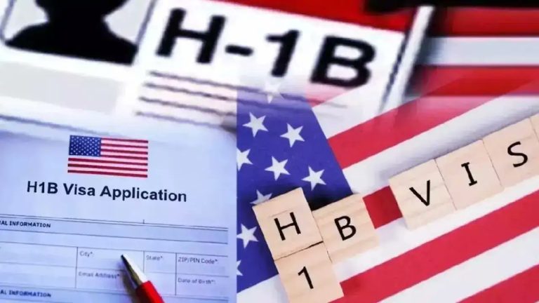 अमेरिकेच्या H-1B व्हिसा शुल्कवाढीला कोर्टाचा दणका; भारतीय आयटी व्यावसायिकांना मोठा दिलासा !