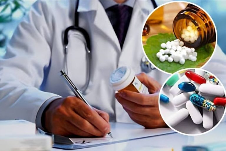 महाराष्ट्राचा ऐतिहासिक निर्णय ! BHMS-CCMP डॉक्टरांना आधुनिक (Allopathic) औषधे लिहून देण्यास परवानगी