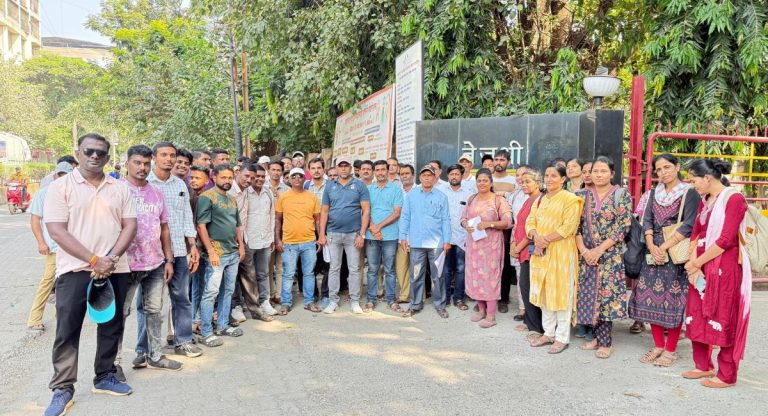 कल्याणमध्ये महावितरणच्या कंत्राटी कर्मचाऱ्यांचे आंदोलन; ६ नोव्हेंबरपासून राज्यव्यापी कामबंदचा इशारा !